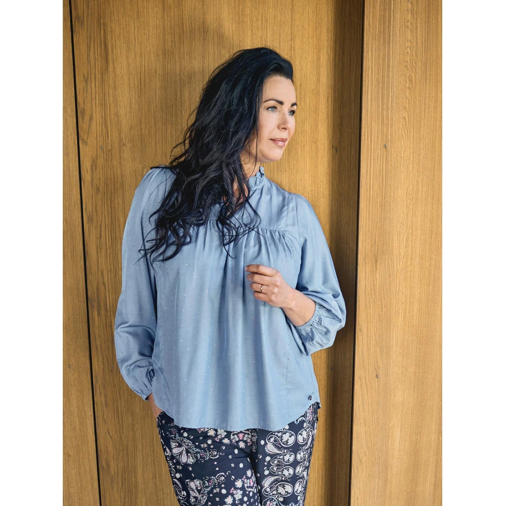 Ljusblå blus från Zoey 252-0747 - Bild 2