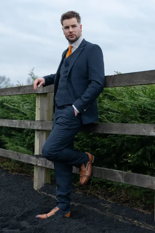 3-delad Herrkostym – Cavani Torino Marinblå - Bild 3