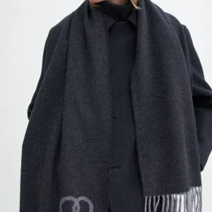 Filippa K Halsduk Monogram