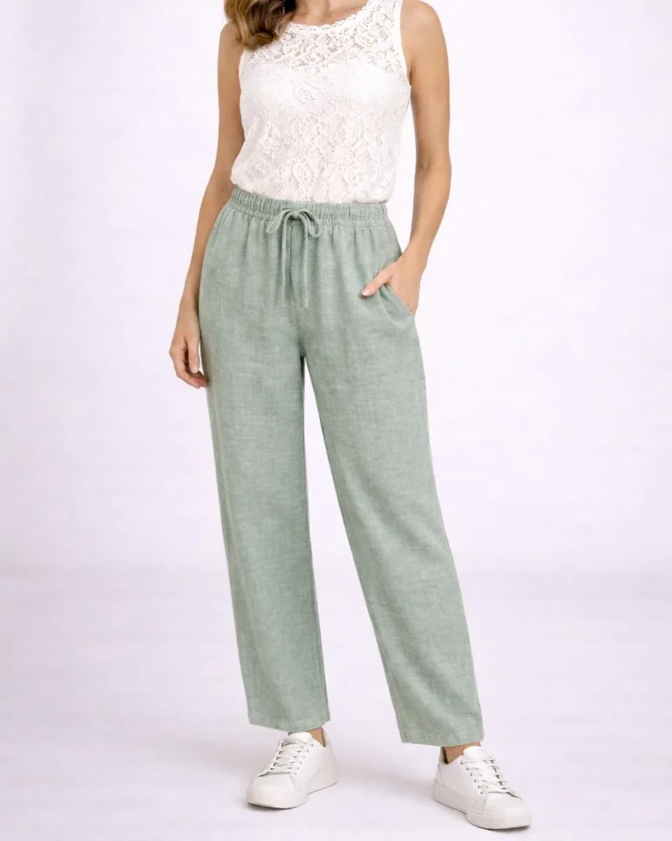 Skön och ledig byxa med resår från Chica London