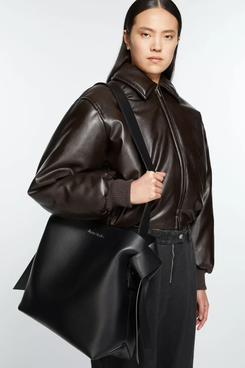 Acne Studios Väska Musubi Midi Shoulder - Bild 4