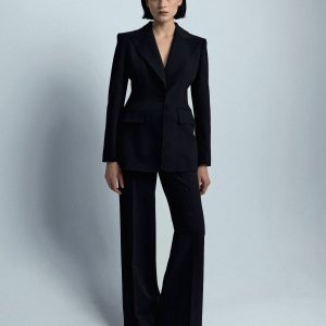 Cinnifer Blazer
