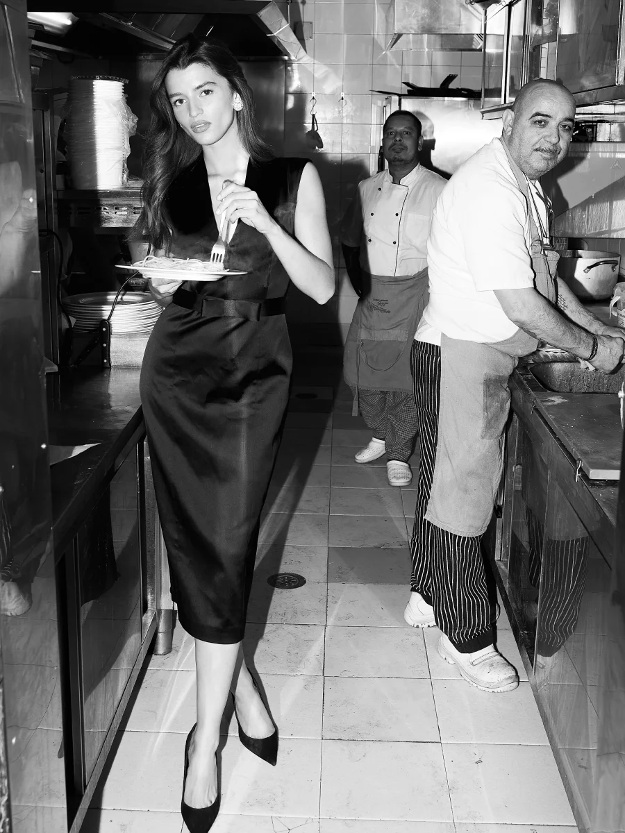 Annys Klänning - Bild 4