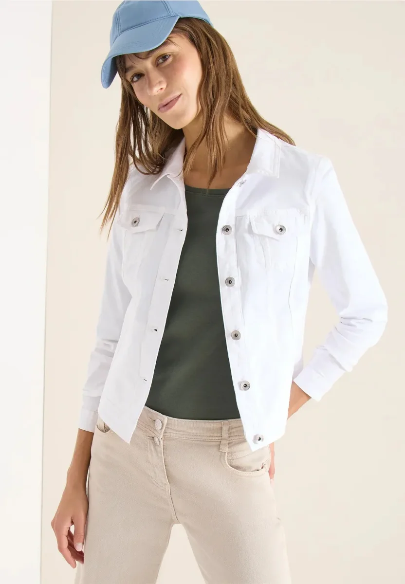 Jeansjacka med bröstfickor och knappar från Cecil,vit