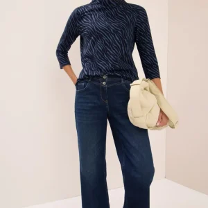 Mönstrad tröja med trattkrage