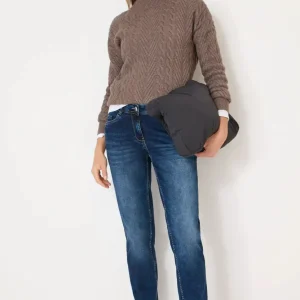 Jeans modell Scarlett mellanblå, medelhög midja, 28 längd