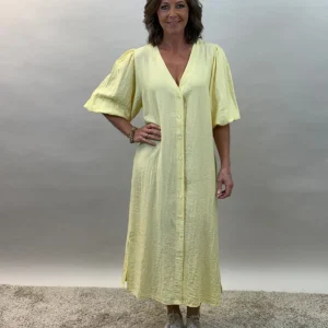 VÅRYRA! Fin klänning  med puffärm i viskosmix från Mixbyheart,