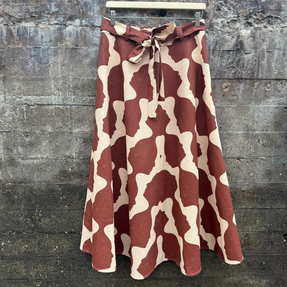 Emilia kjol i Lisa Bengtssons tyg Leila - Bild 3