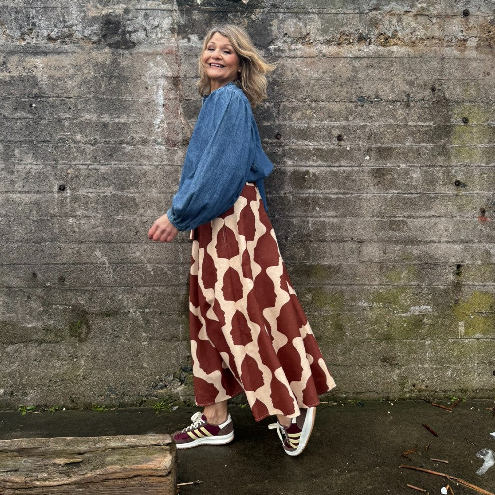 Emilia kjol i Lisa Bengtssons tyg Leila - Bild 2