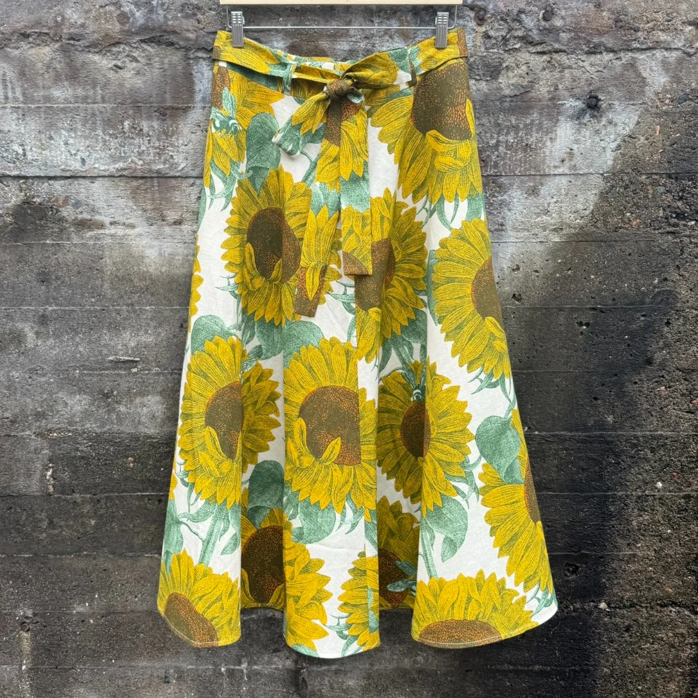 Emilia kjol i Lisa Bengtssons tyg Sunday - Bild 3