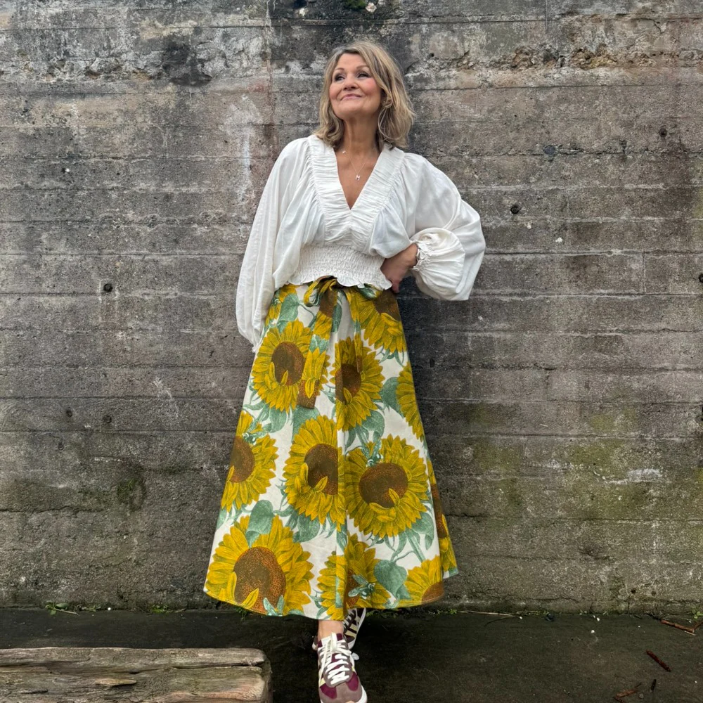 Emilia kjol i Lisa Bengtssons tyg Sunday - Bild 4