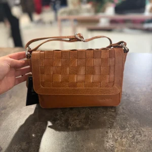 Konjak färgad skinnväska 7477