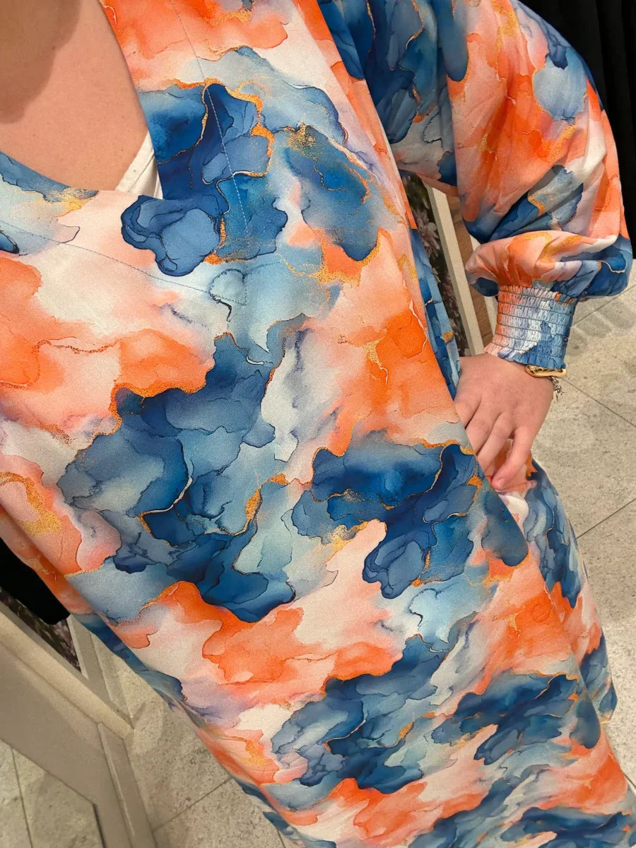 Mönstrad klänning från Nr 1 By OX 63172 - Bild 4