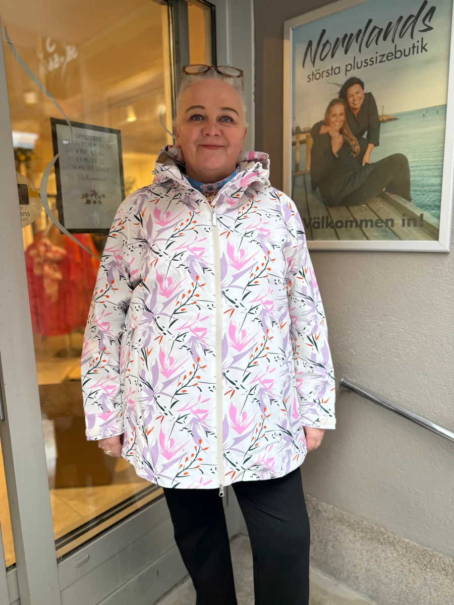 Mönstrad jacka från Luhta 939478