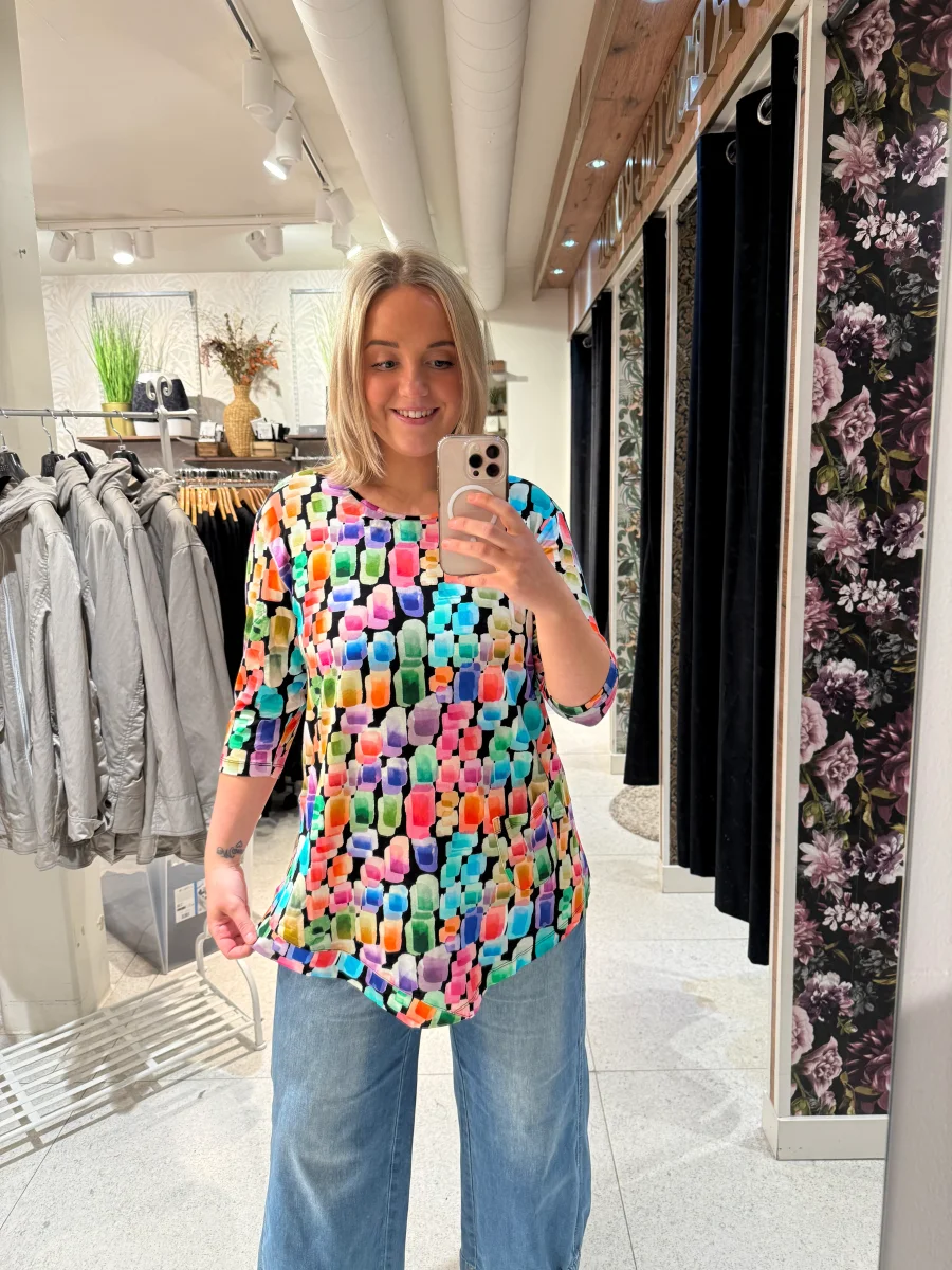 Mönstrad topp från Kanok HELLE - Bild 3