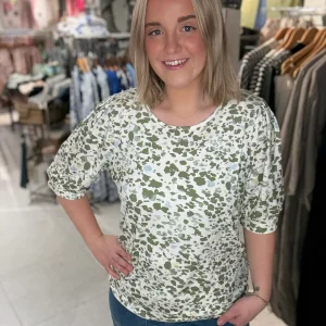 Mönstrad topp från Yest Curve A006215