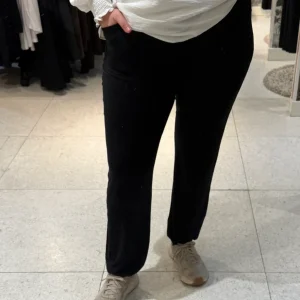 Skön trikå byxa från Trofe 76110