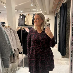 Mönstrad tunika från Ciso 219421