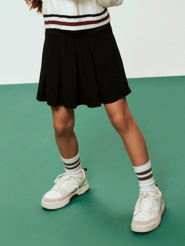 Svart Plisserad Kjol - Bild 3