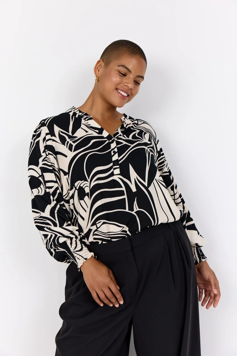 Svart/vit mönstrad blus från Wasabi W10686 - Bild 2