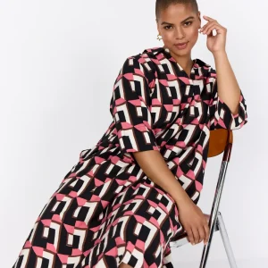 Mönstrad klänning från Wasabi W10724