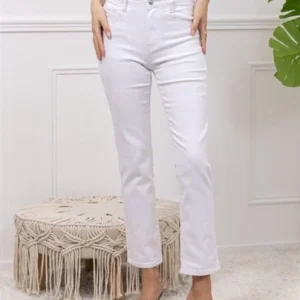 Vita raka jeans från Caramelle fashion