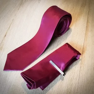 Cavani Burgundy slips med näsduk