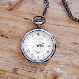 Fickur i stål Arthur