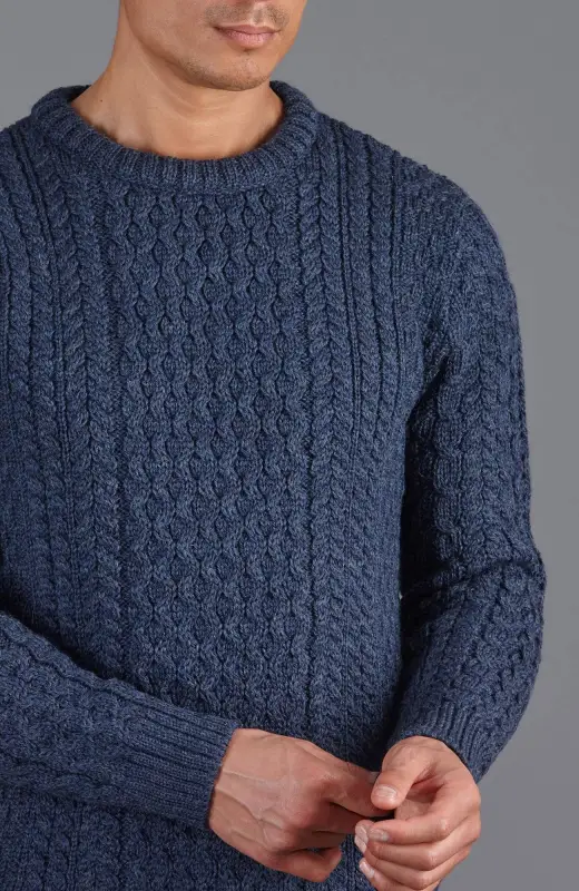 Fiskarens kabelstickade tröja i brittisk ull för herr - Bild 9